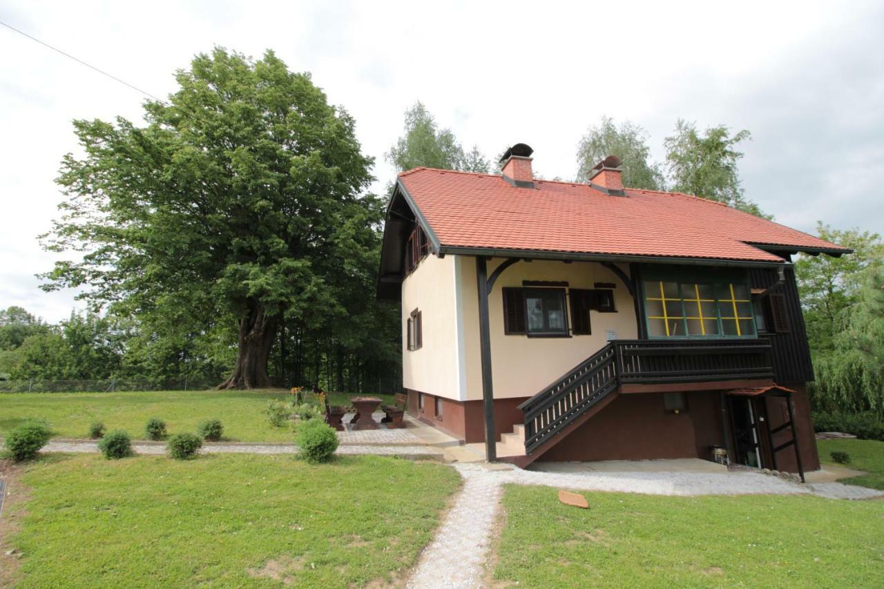 Holiday Home Winzerhaus Eva Spicnik Esterno foto